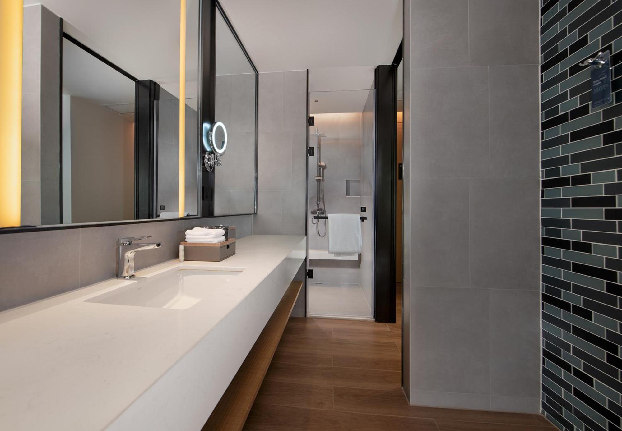 Fairfield By Marriott Shenzhen Bao'An Hotell Exteriör bild