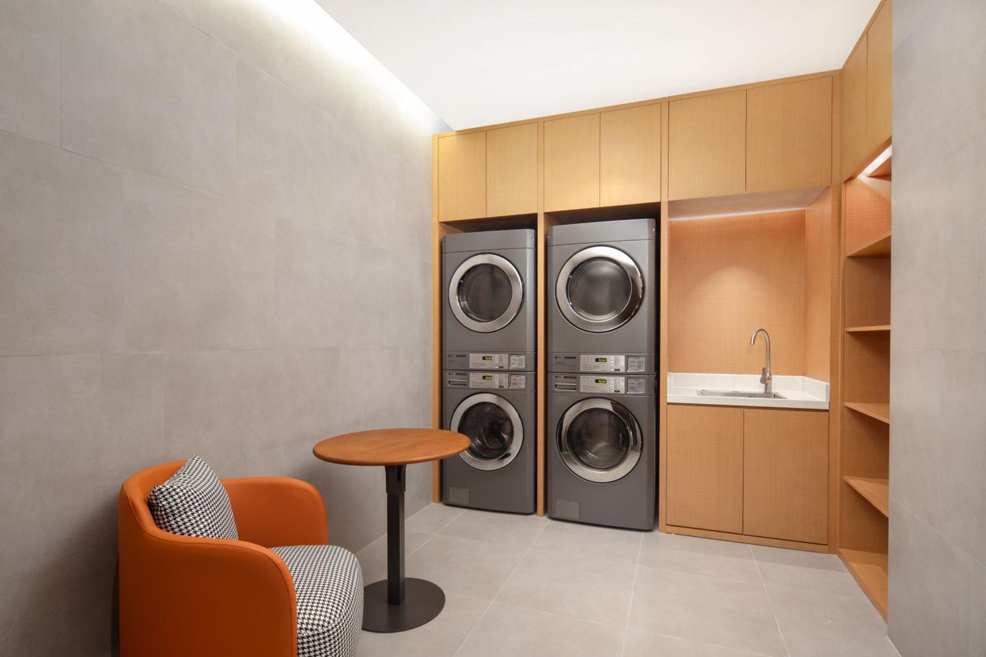 Fairfield By Marriott Shenzhen Bao'An Hotell Exteriör bild