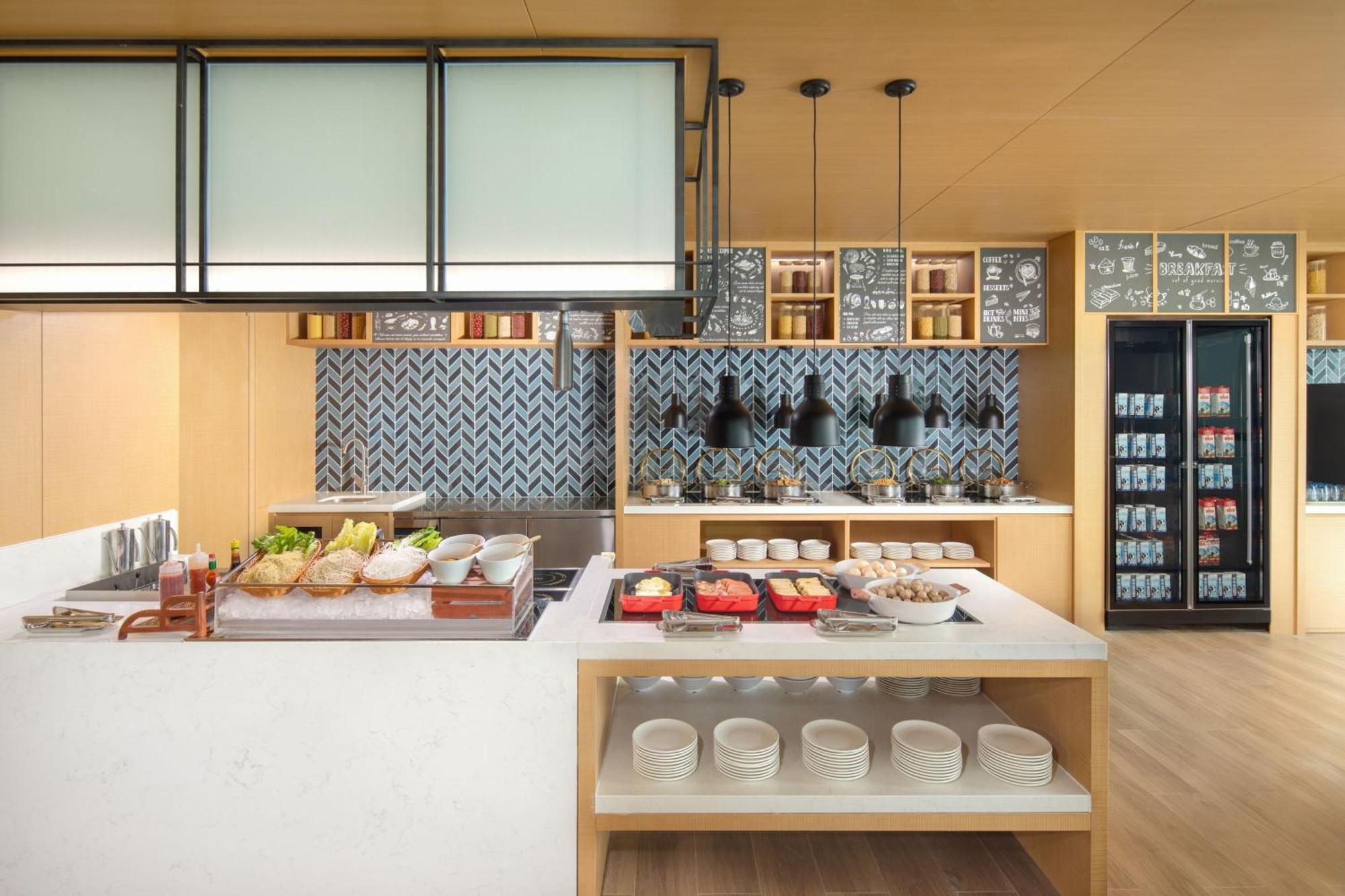 Fairfield By Marriott Shenzhen Bao'An Hotell Exteriör bild
